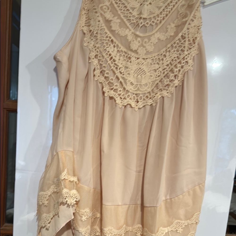 Elegant Lace Trim Sleeveless Top